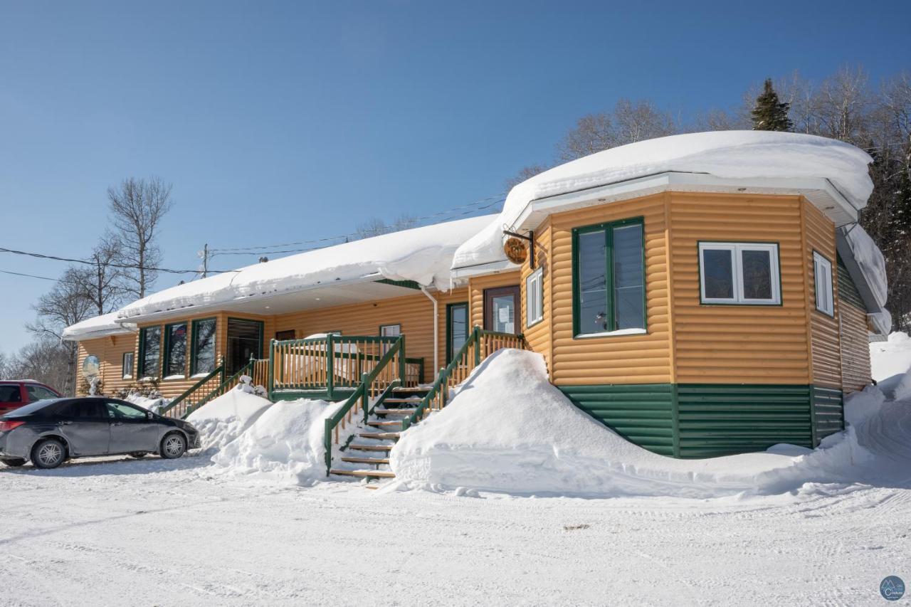 Auberge Éva Lac-Bouchette Extérieur photo