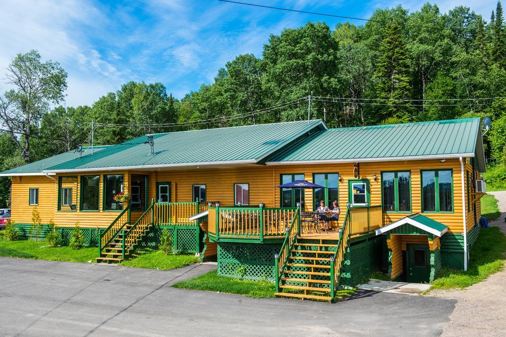 Auberge Éva Lac-Bouchette Extérieur photo